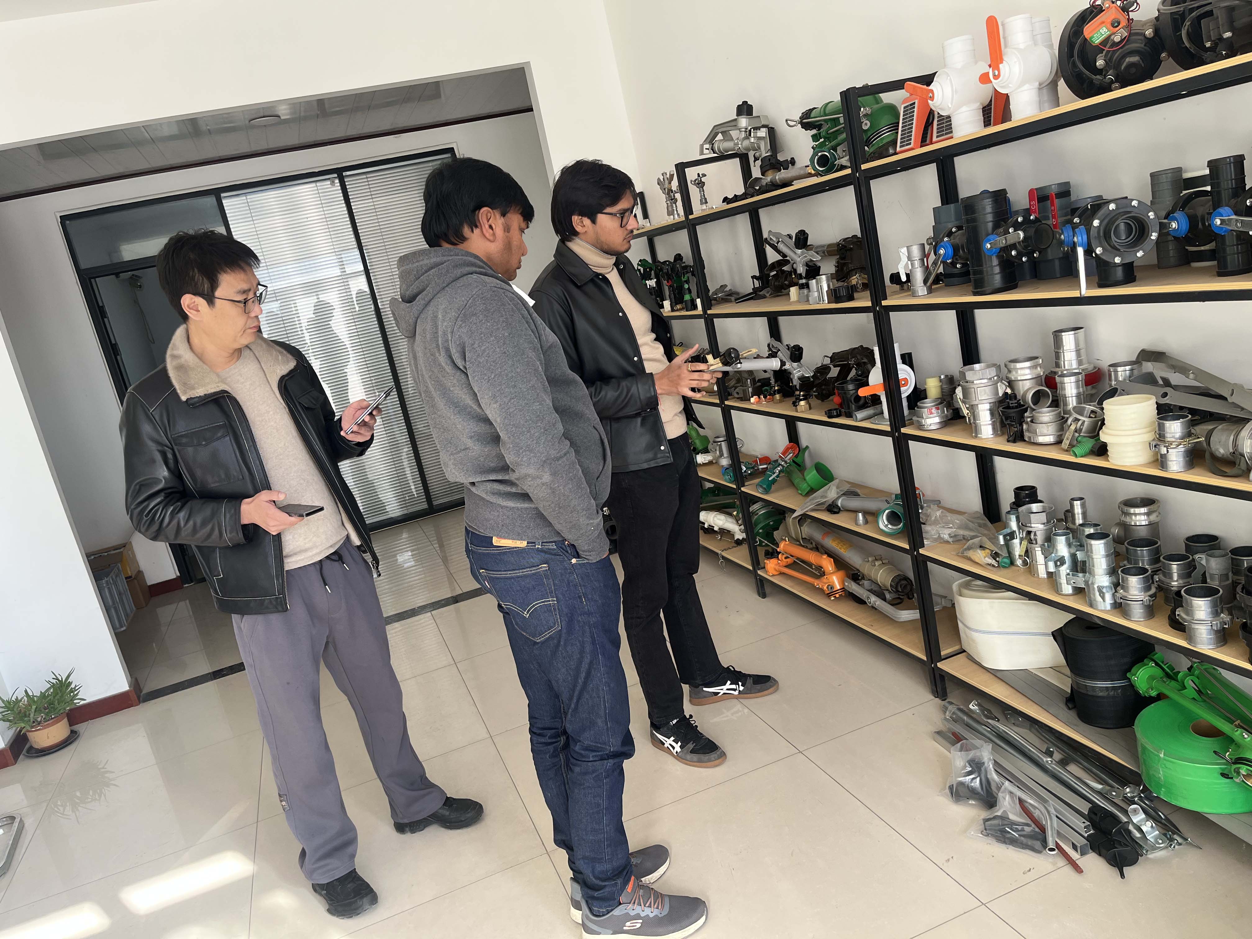 安顺NS40 涡轮喷枪获客户青睐 洽谈批量合作